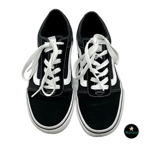 Vans® Old Skool Lace-Up Sneakers W 7.5